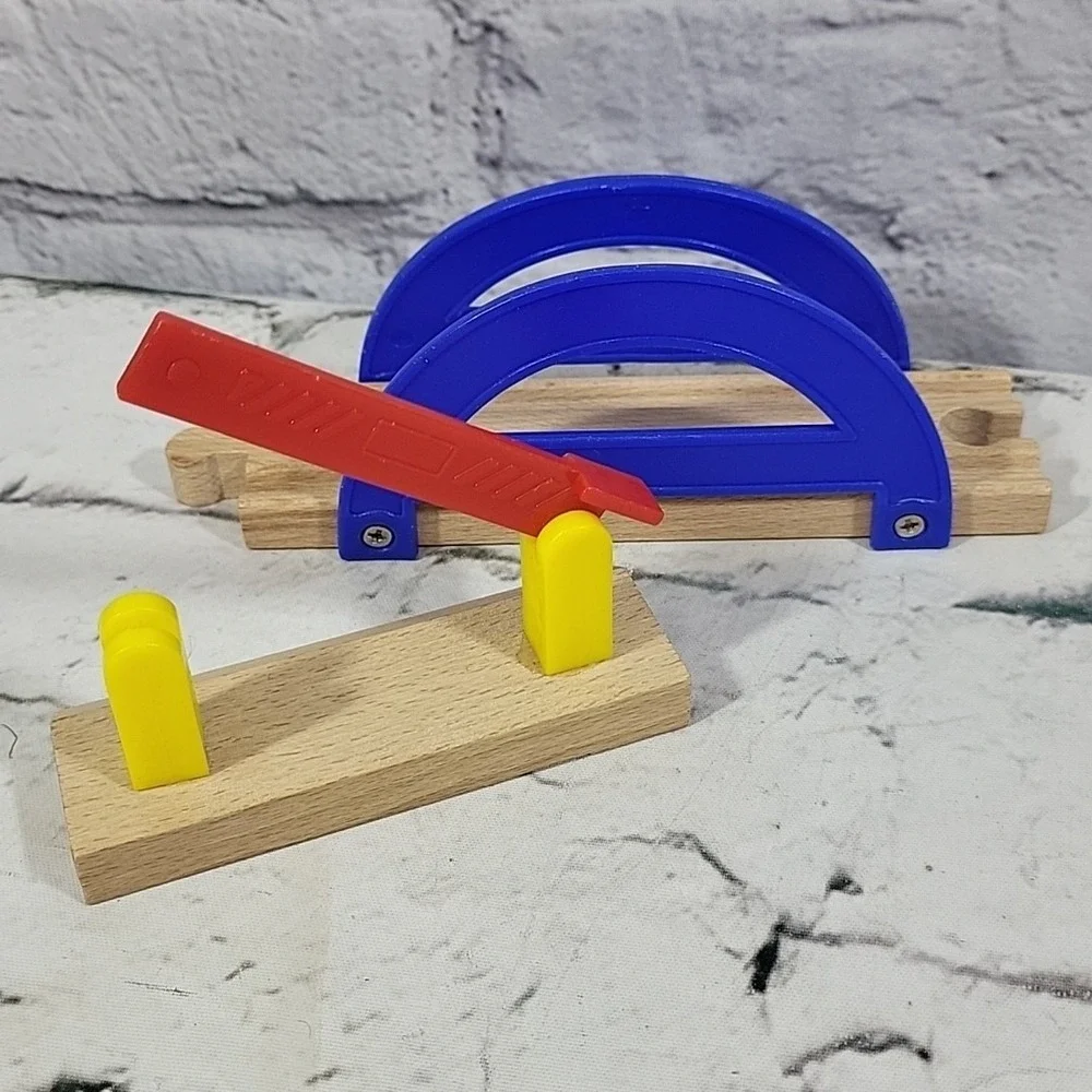 Battat Wild Ridge Brio Compatible Wooden‎ Train Track Parts Pieces Lot